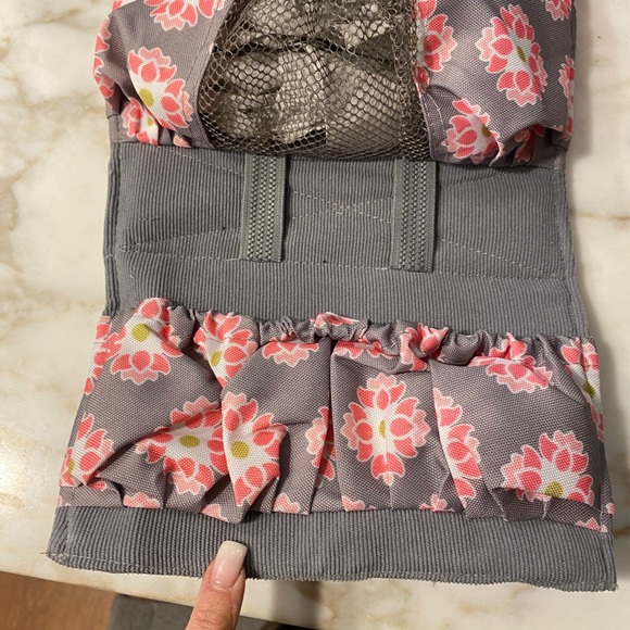 Lilly Bit - Picture 5 of 6